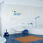 בית נופש In With Sauna & Whirlpool *