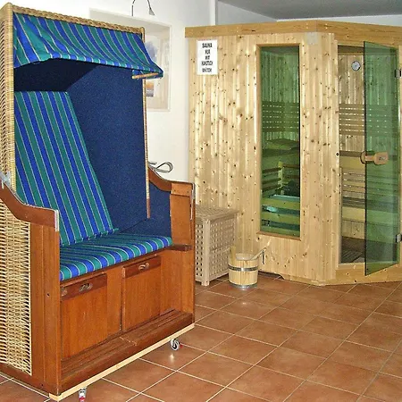 In Radstadt With Sauna & Whirlpool Lobenau